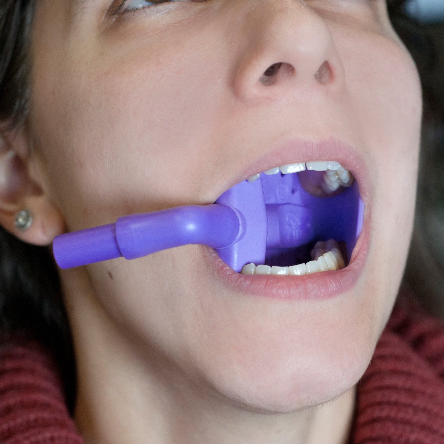 EYECTOR, RETENEDOR Y ABRE BOCAS MR. THIRSTY